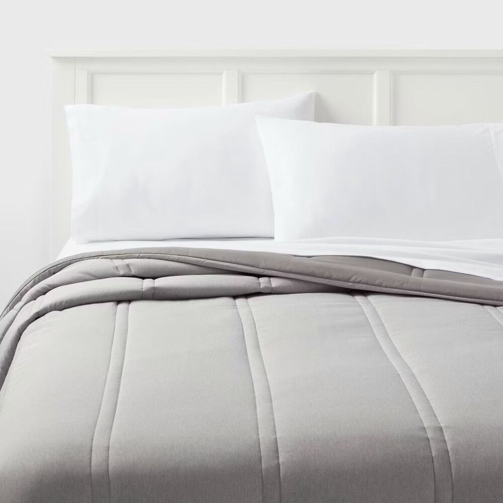 Room Essentials Full/Queen Lofty Microfiber Comforter Dark Gray Heather New